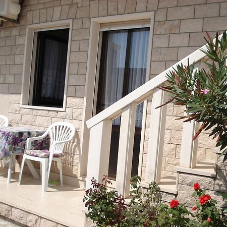 Apartments Mladina Міміце Екстер'єр фото
